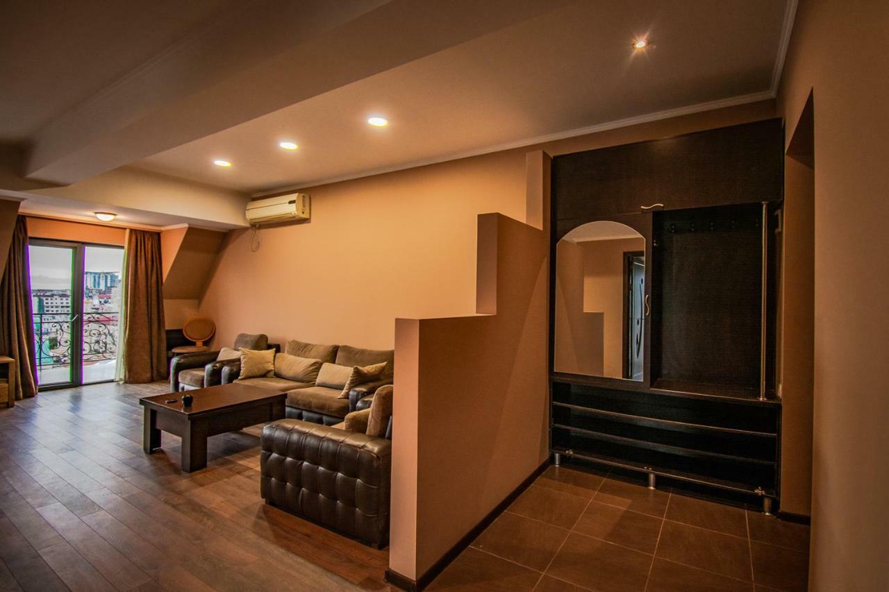 Daros Apartment Batumi Ngoại thất bức ảnh