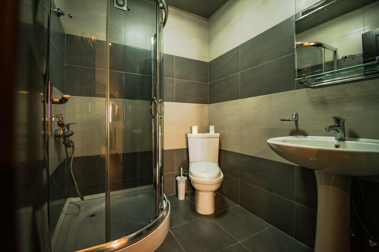Daros Apartment Batumi Ngoại thất bức ảnh