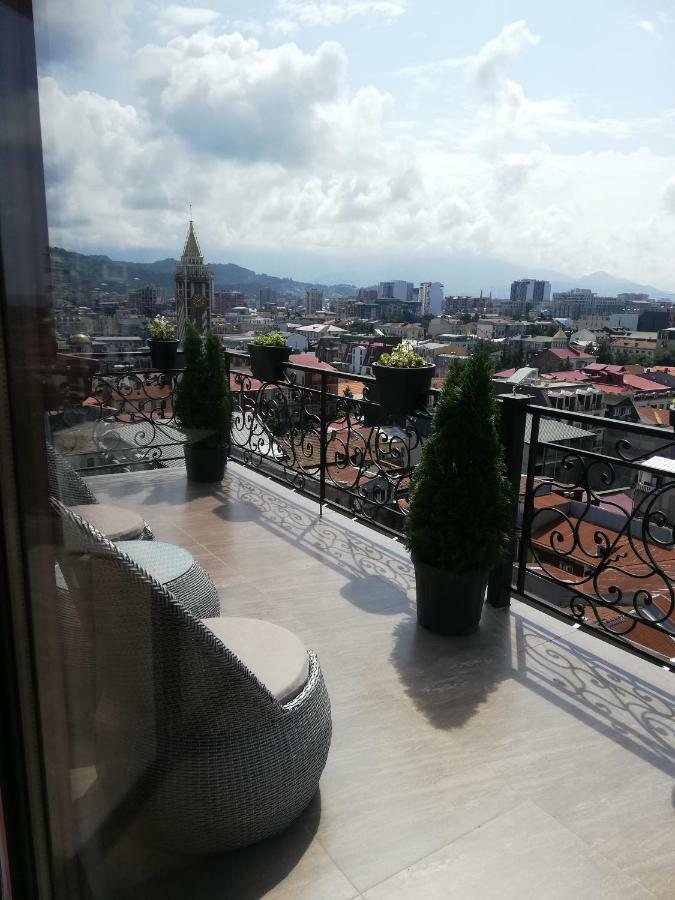 Daros Apartment Batumi Ngoại thất bức ảnh